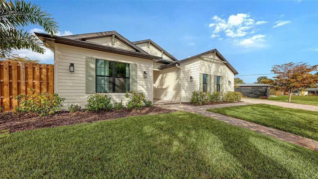 Photo of 3214 Key Avenue, Sarasota, FL 34239 (MLS # A4681848)