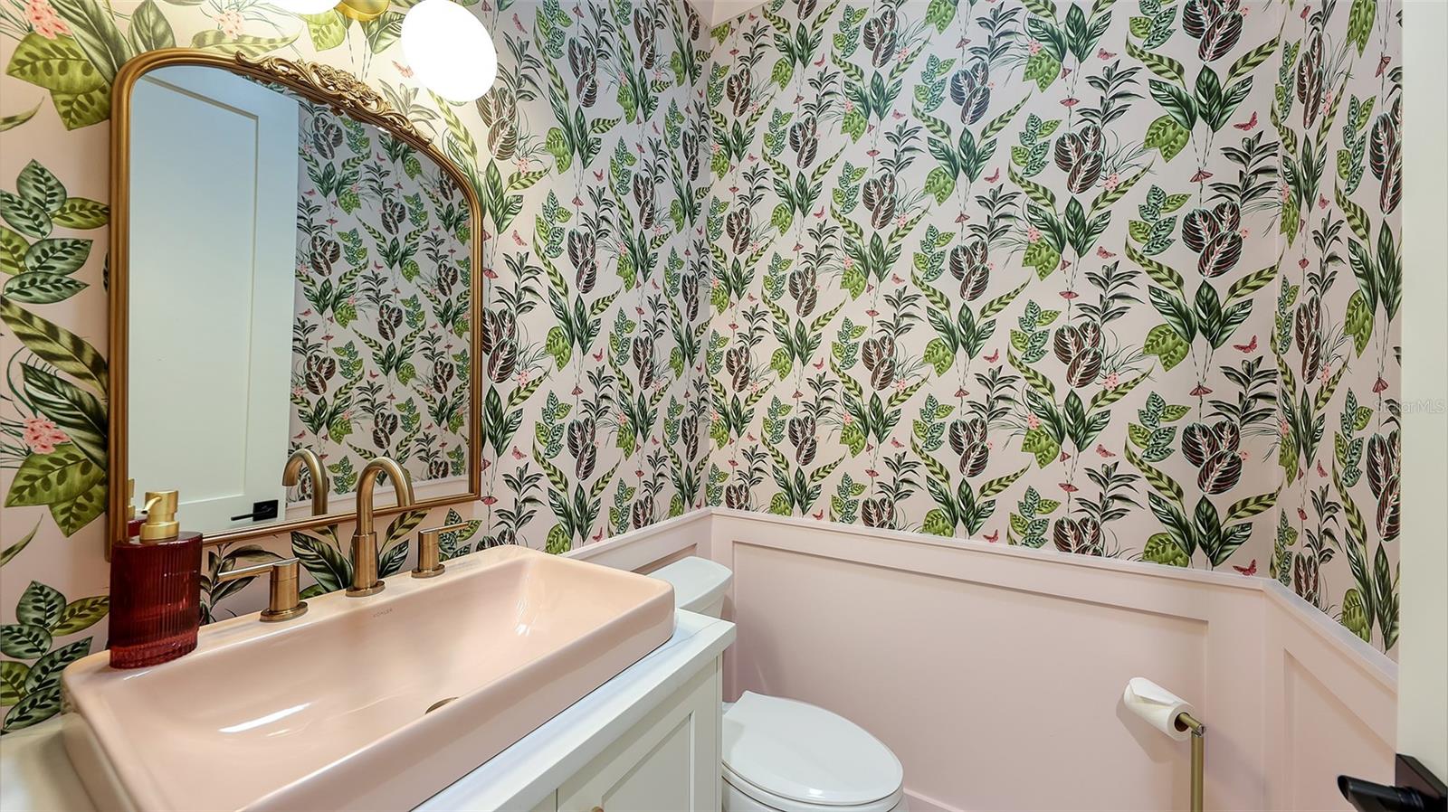 SOUTH GATE - Residential