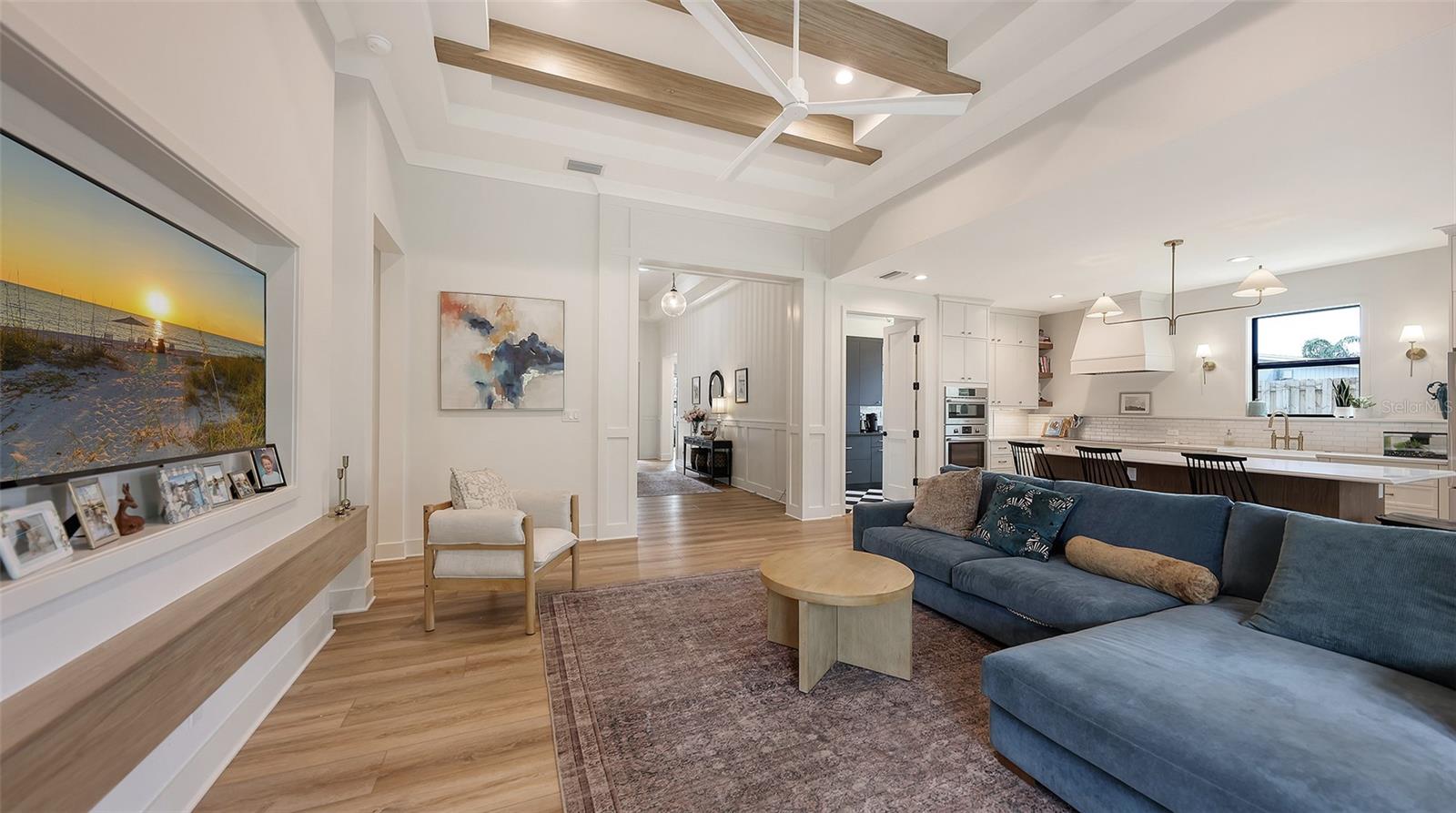 SOUTH GATE - Residential