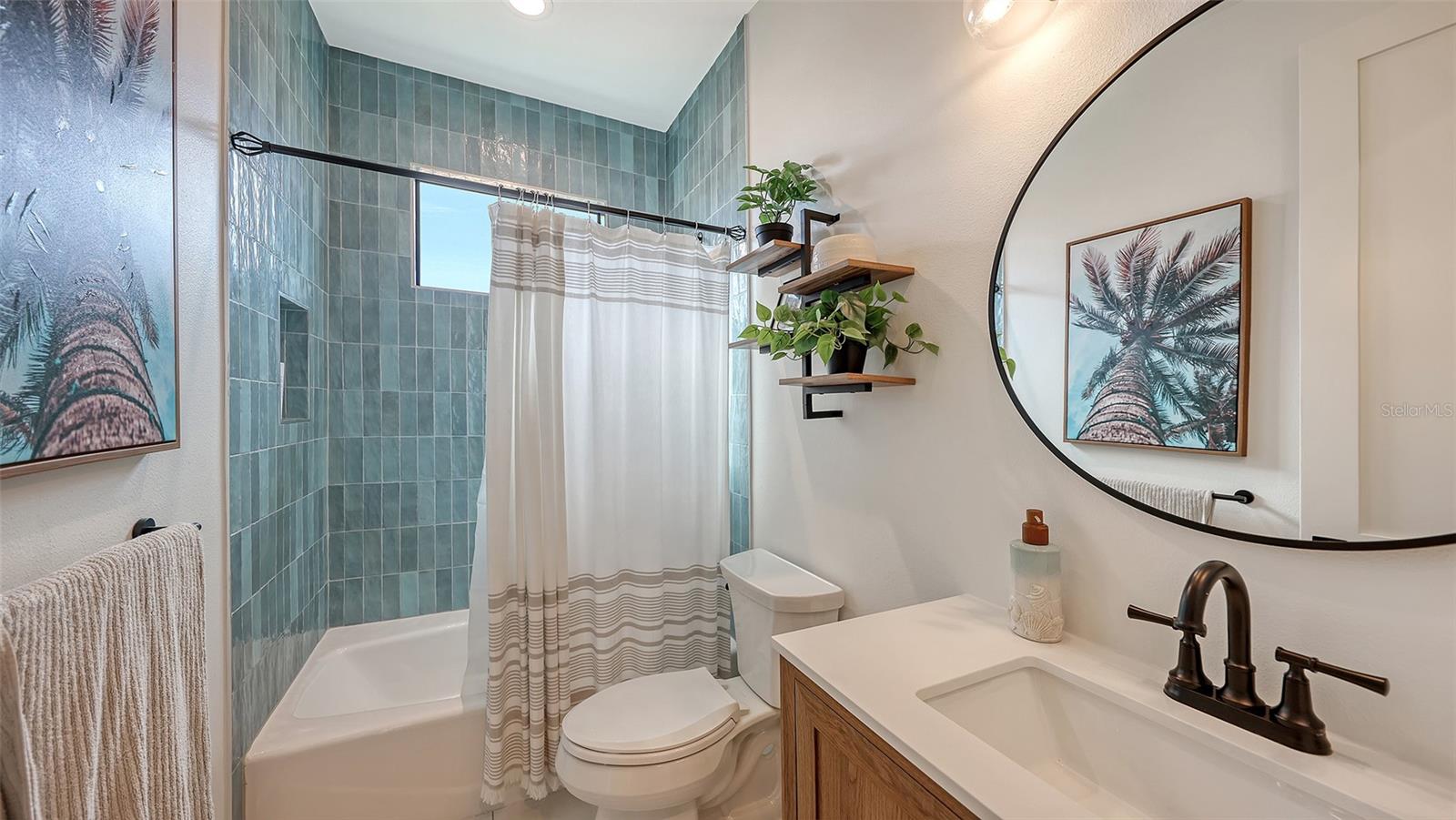 SOUTH GATE - Residential