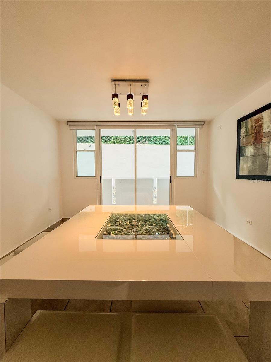 1783 STA. AGUEDA CORNER 102
