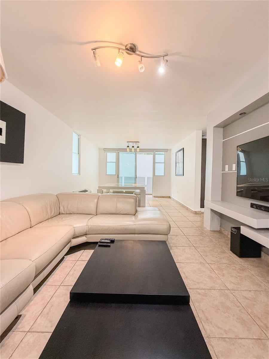 1783 STA. AGUEDA CORNER 102