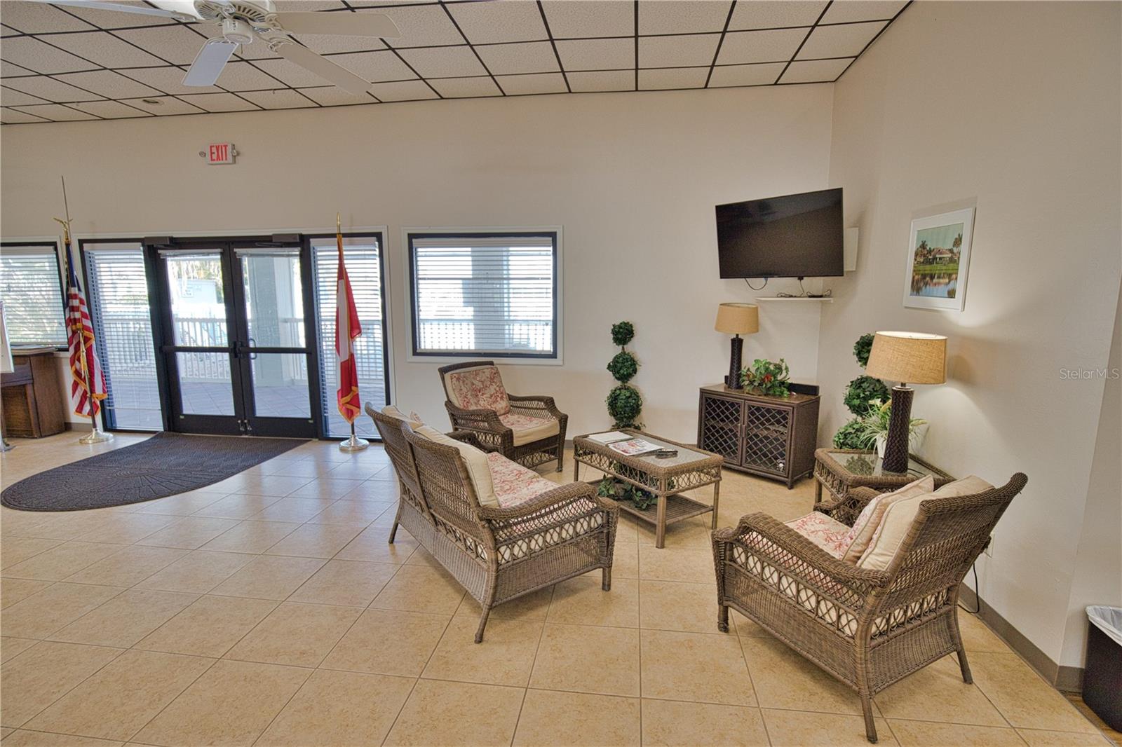 LA CASA MHP CO-OP - Residential