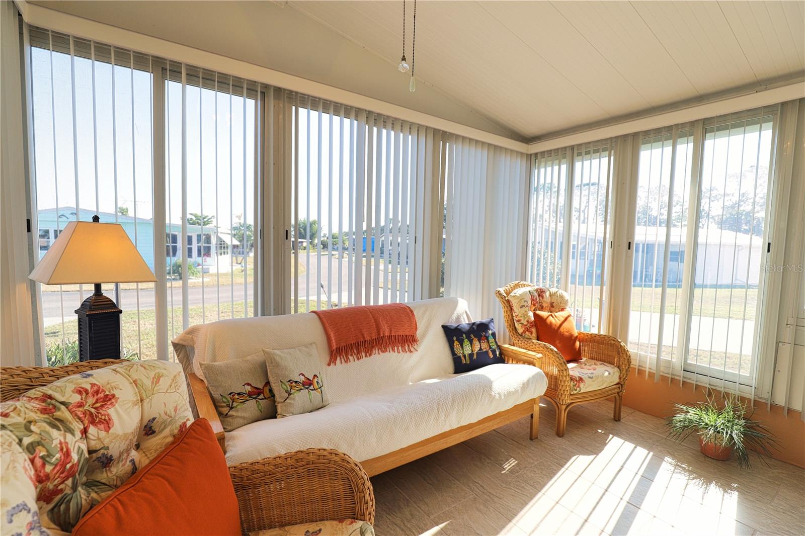 LA CASA MHP CO-OP - Residential