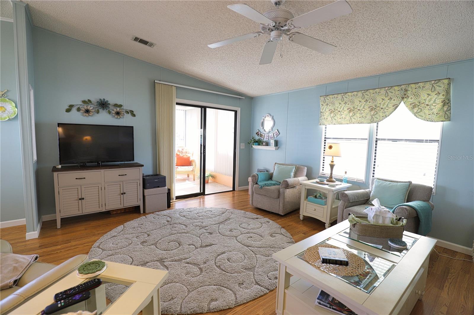 LA CASA MHP CO-OP - Residential