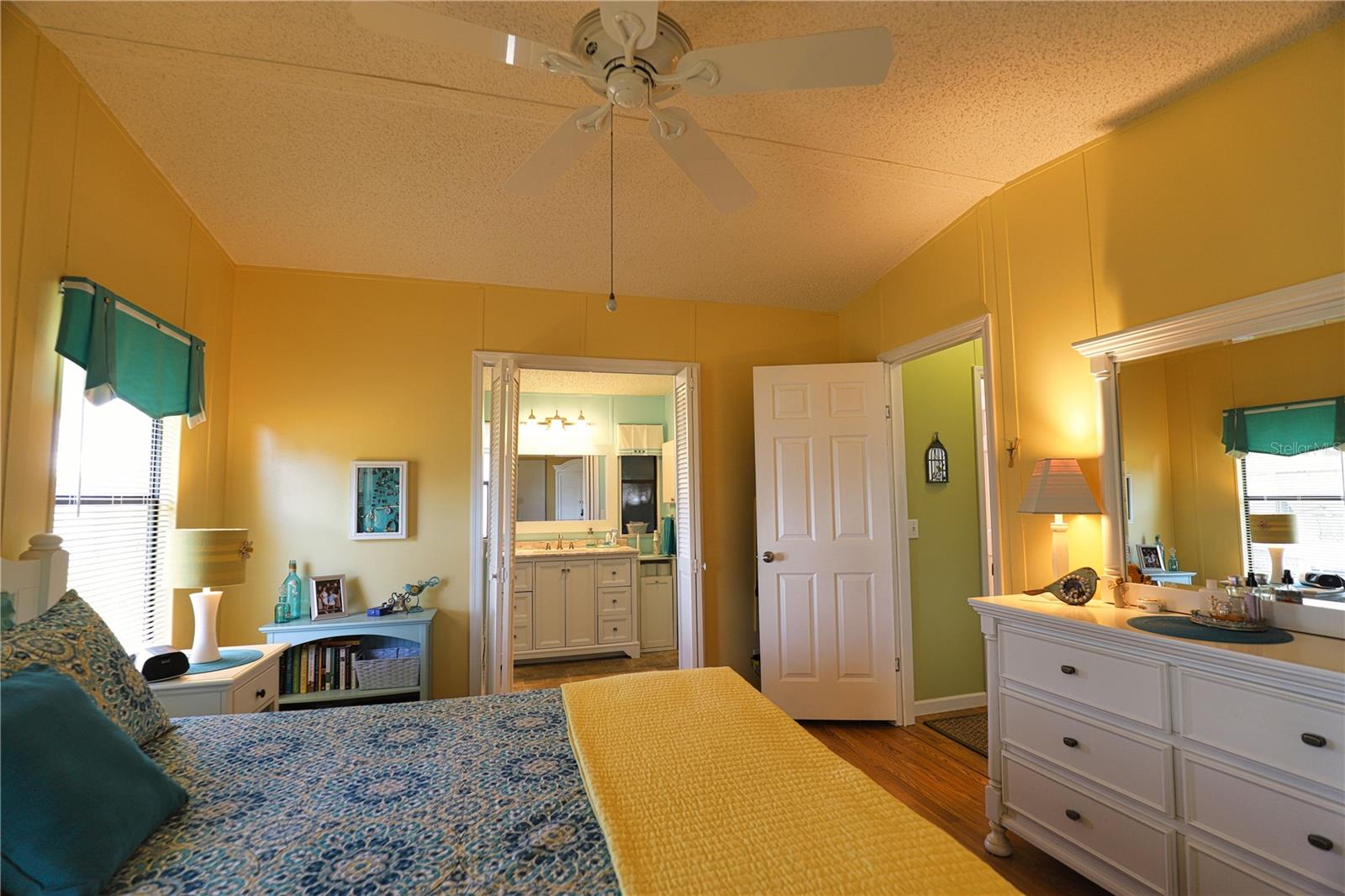 LA CASA MHP CO-OP - Residential