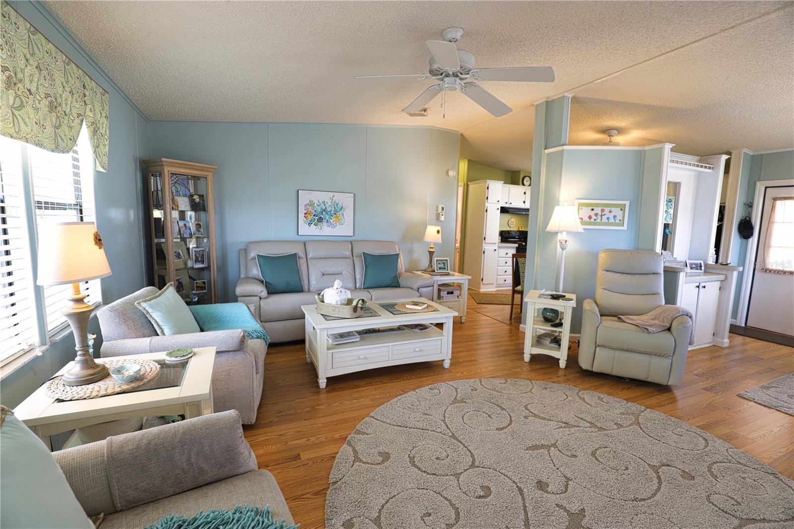 LA CASA MHP CO-OP - Residential