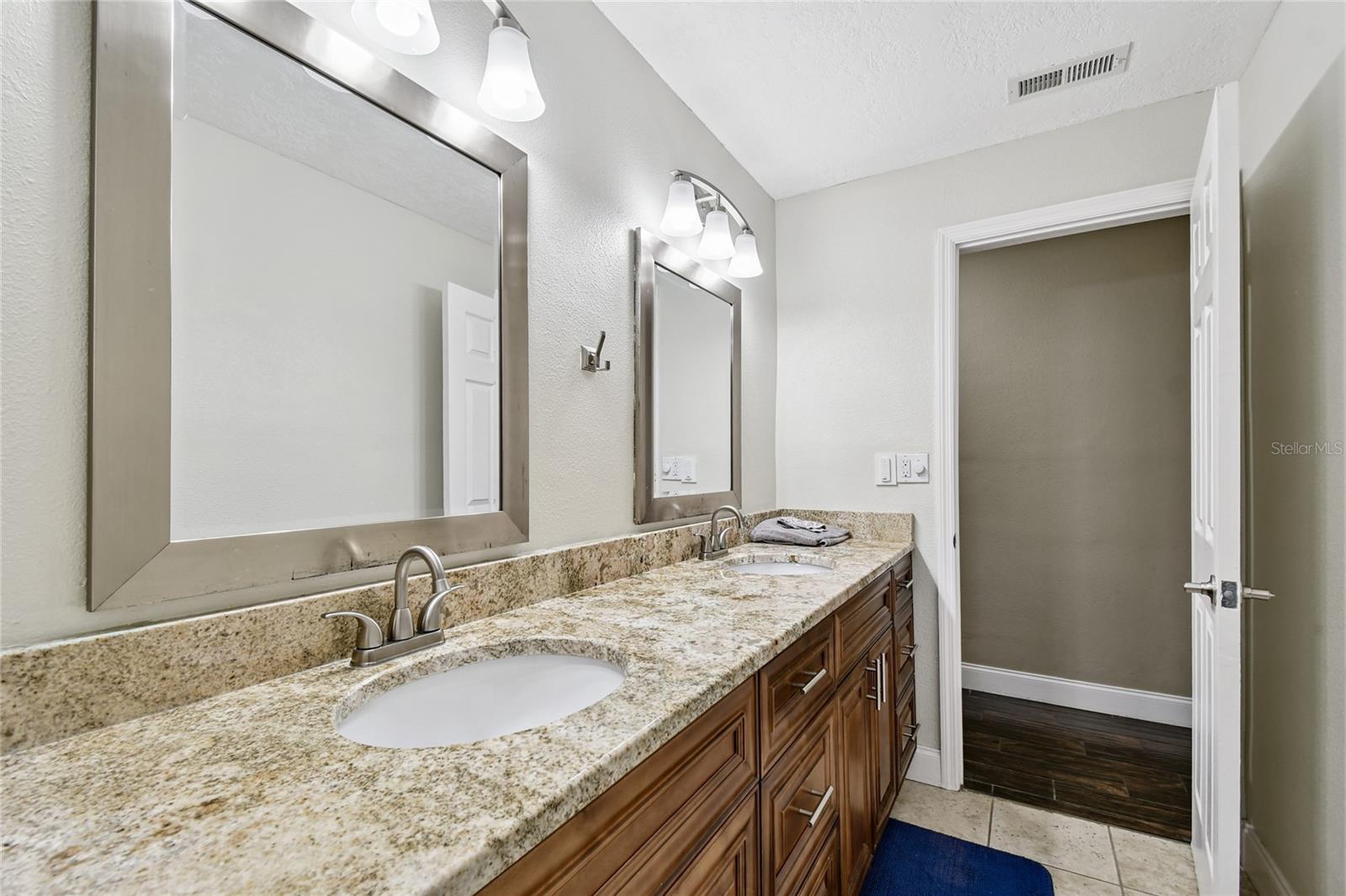 BELLEAIR GROVE 1ST ADD - Residential