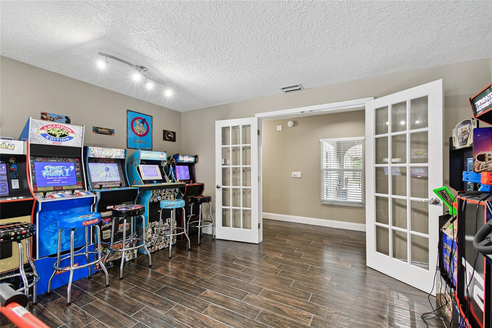 BELLEAIR GROVE 1ST ADD - Residential