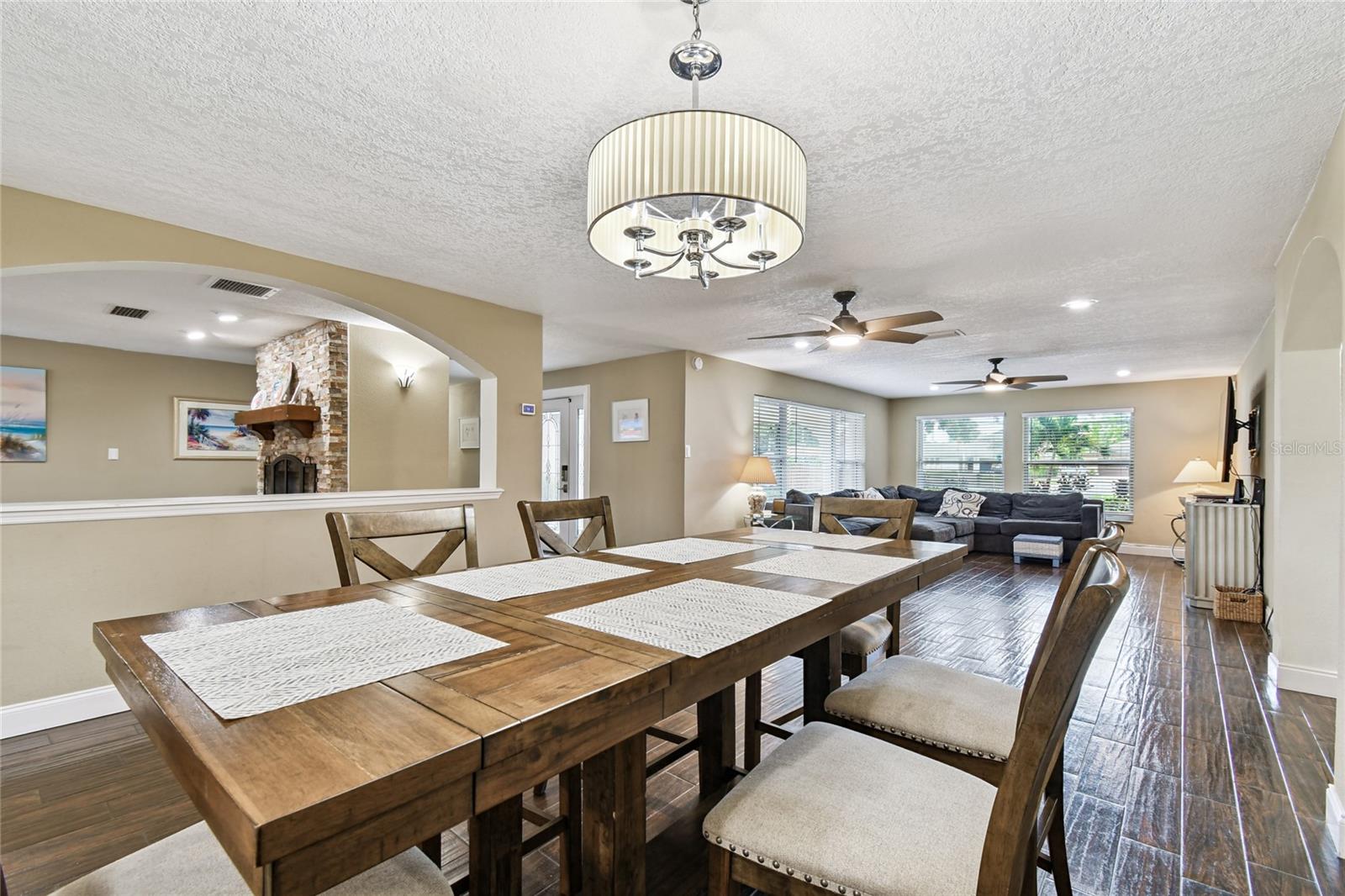 BELLEAIR GROVE 1ST ADD - Residential