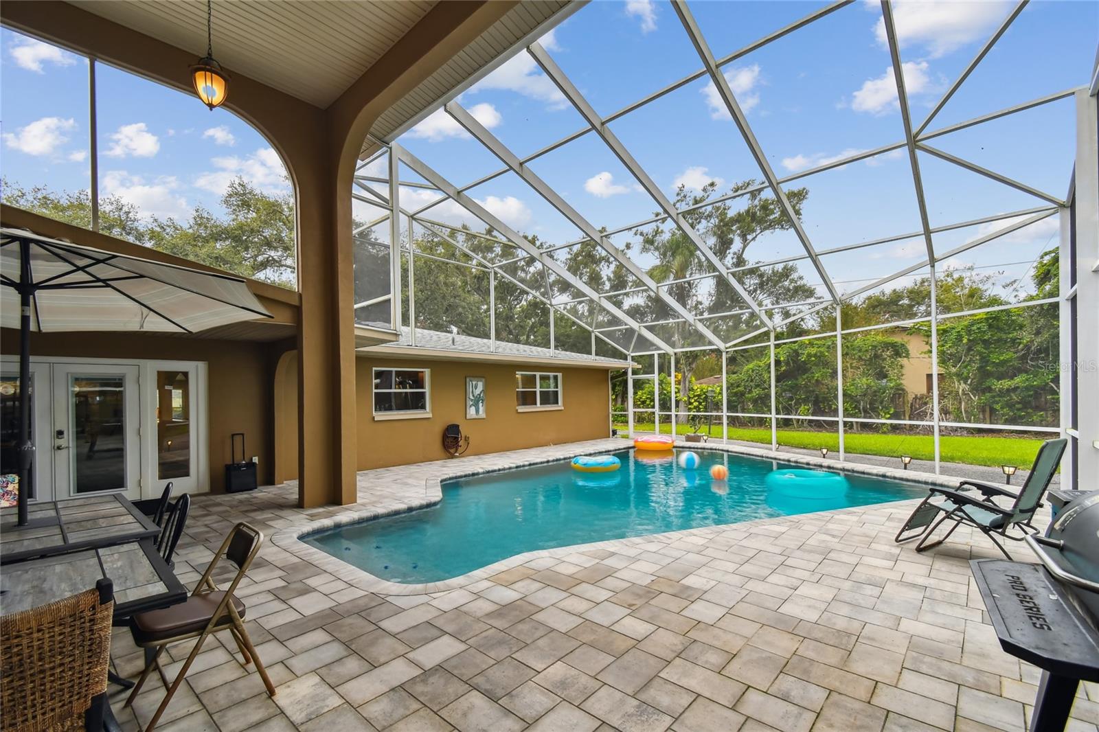 BELLEAIR GROVE 1ST ADD - Residential