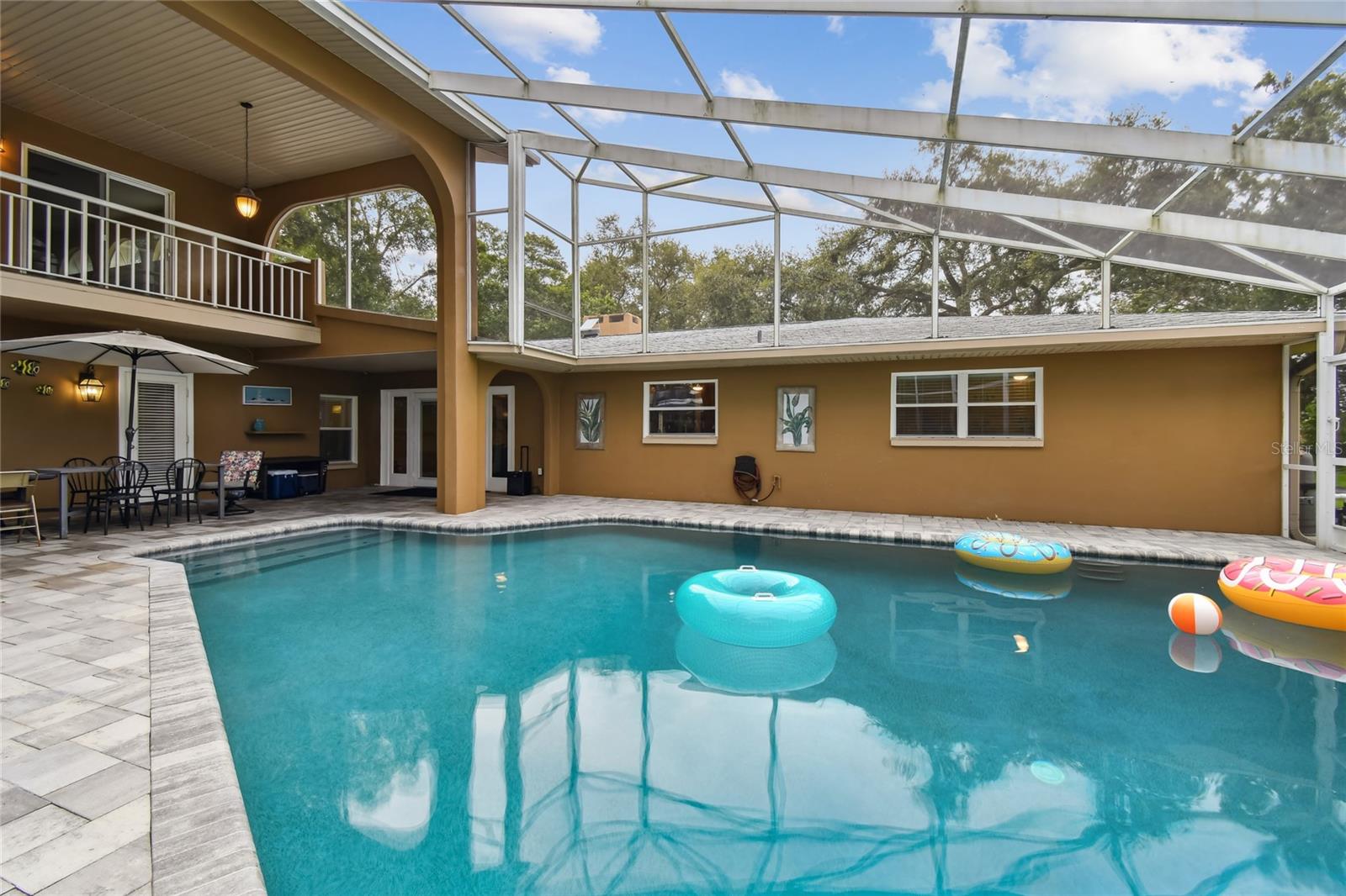 BELLEAIR GROVE 1ST ADD - Residential