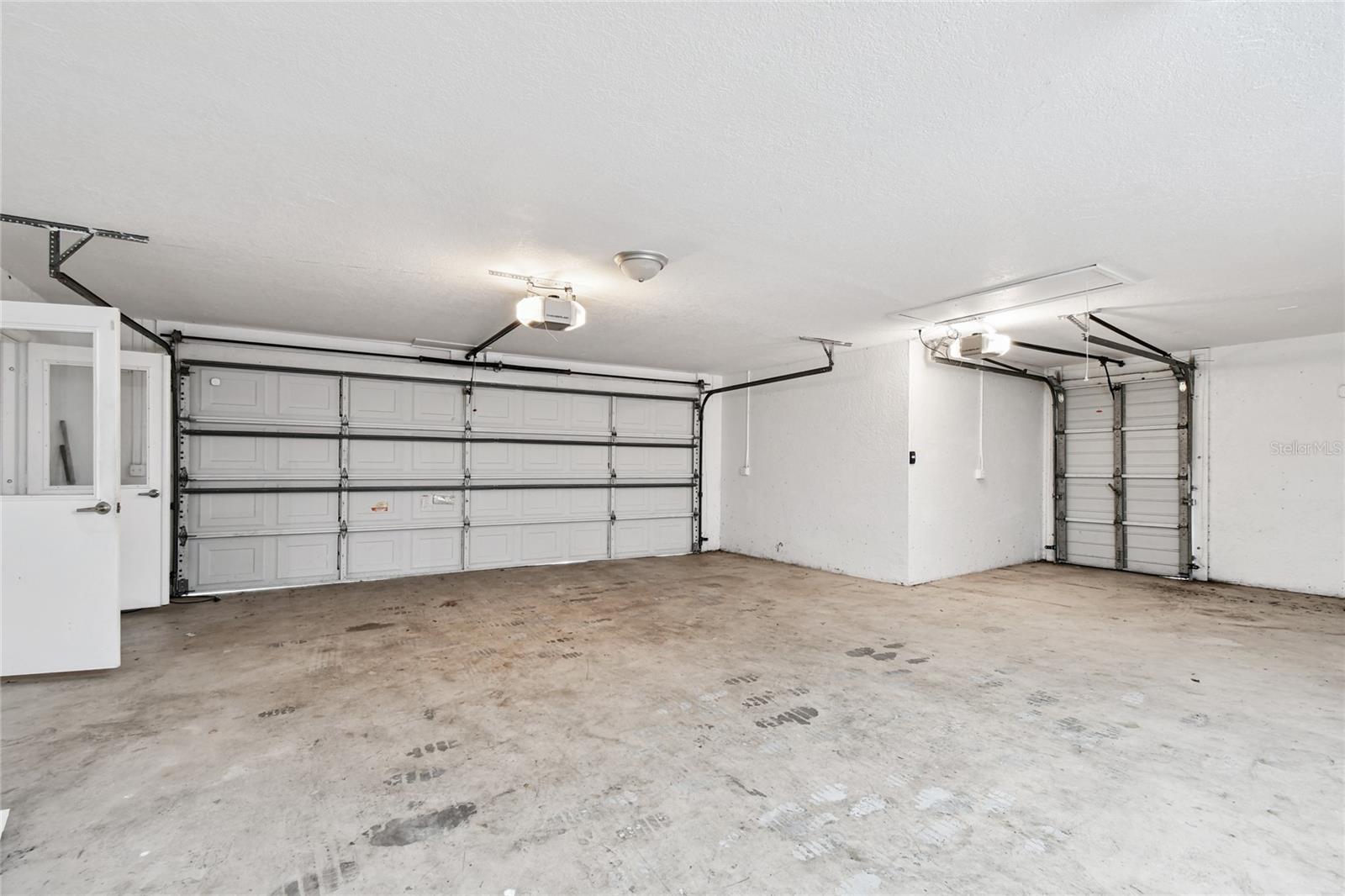 BELLEAIR GROVE 1ST ADD - Residential