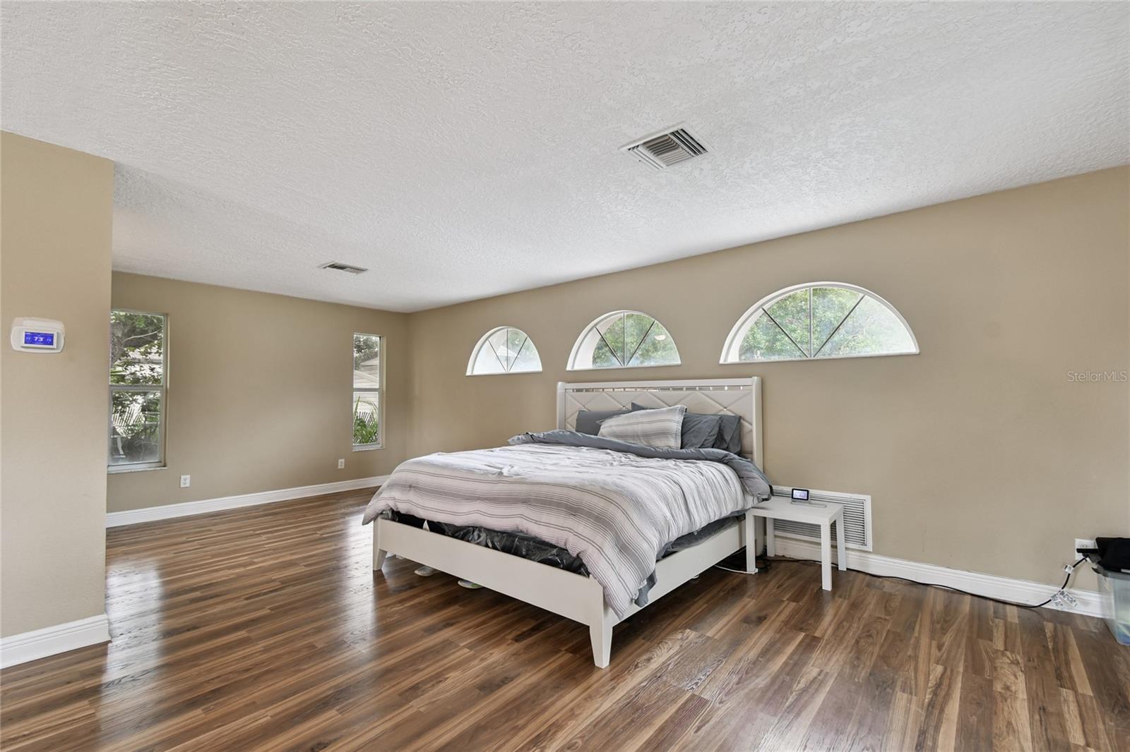 BELLEAIR GROVE 1ST ADD - Residential