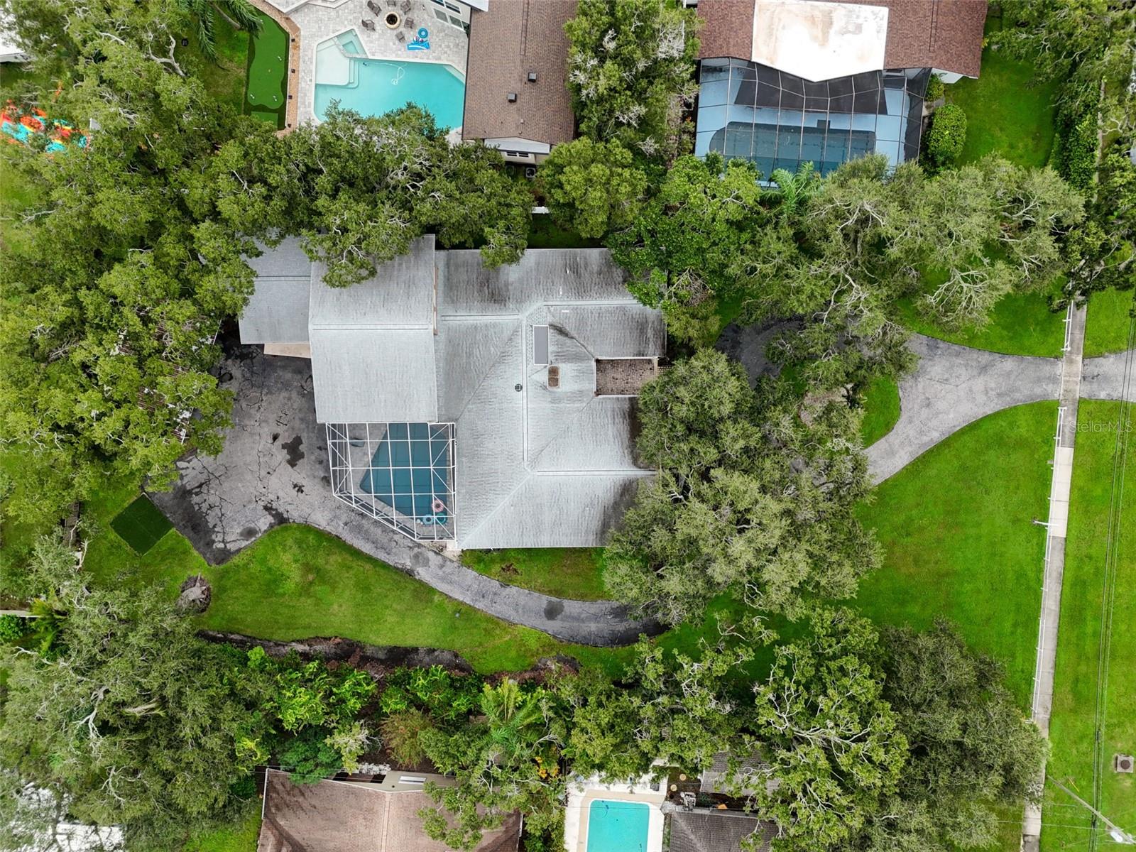 BELLEAIR GROVE 1ST ADD - Residential