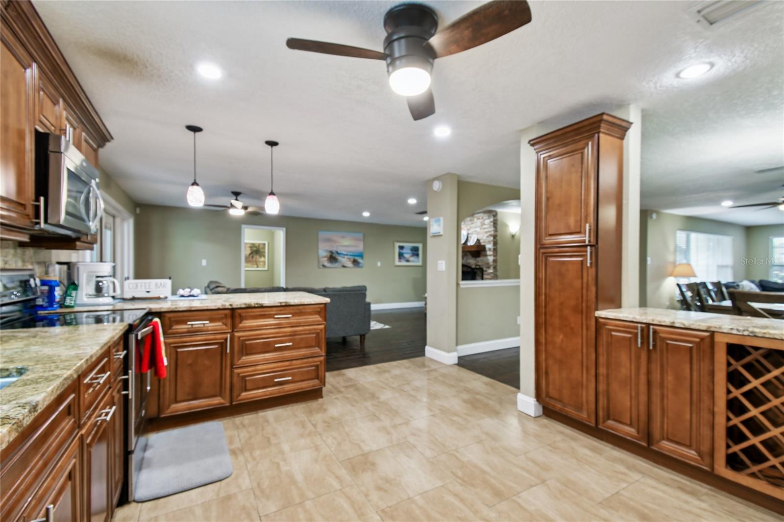 BELLEAIR GROVE 1ST ADD - Residential