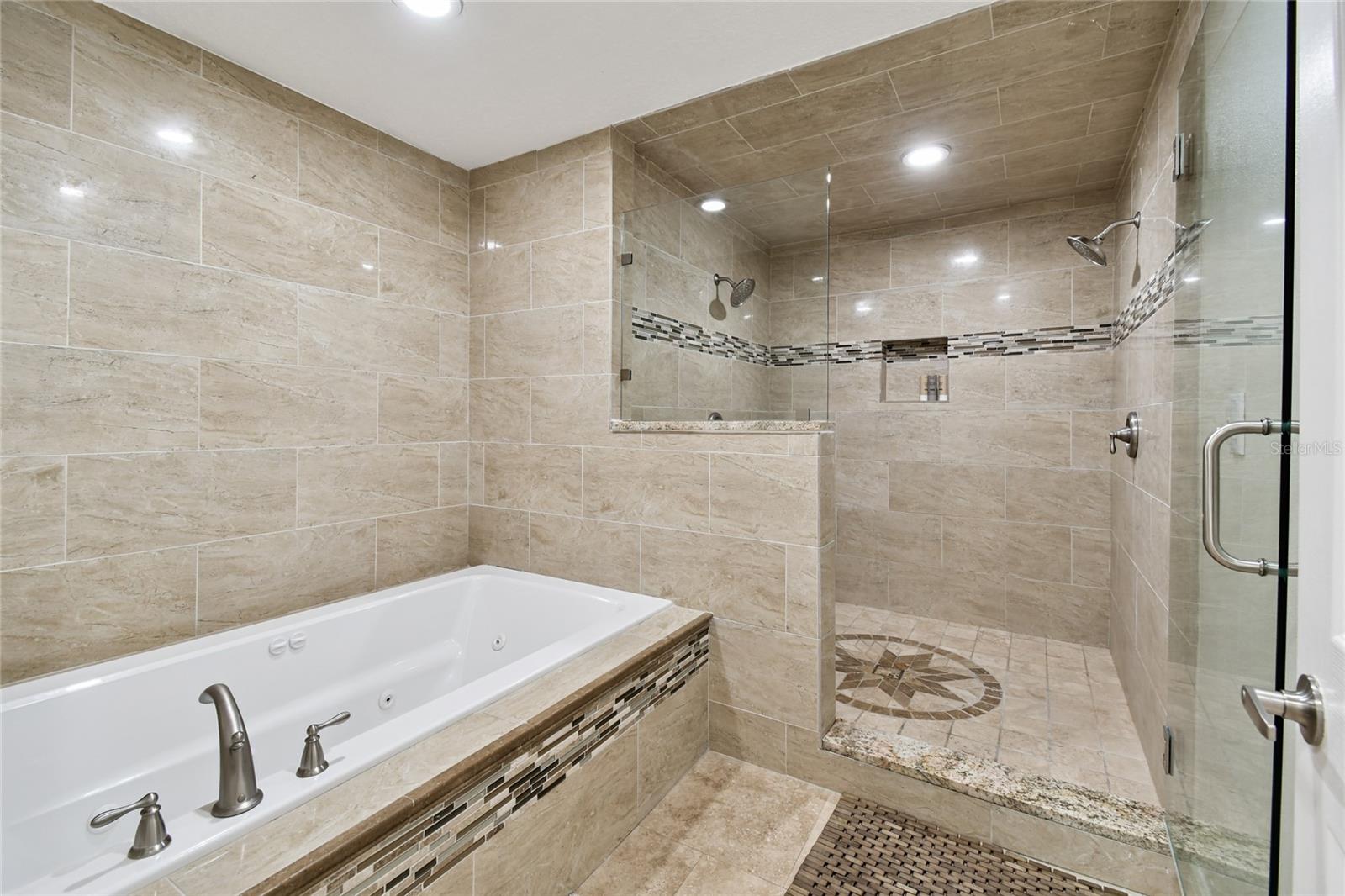 BELLEAIR GROVE 1ST ADD - Residential