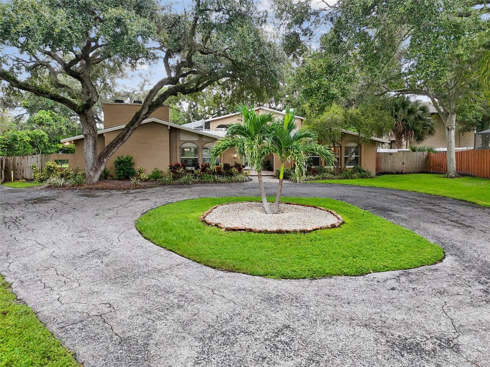 BELLEAIR GROVE 1ST ADD - Residential