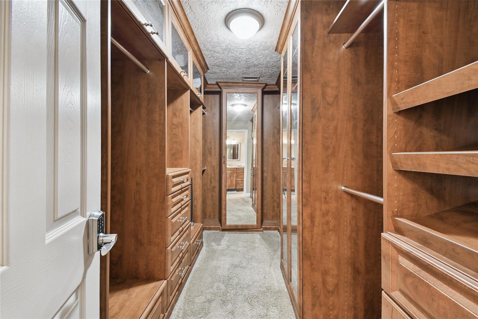 BELLEAIR GROVE 1ST ADD - Residential