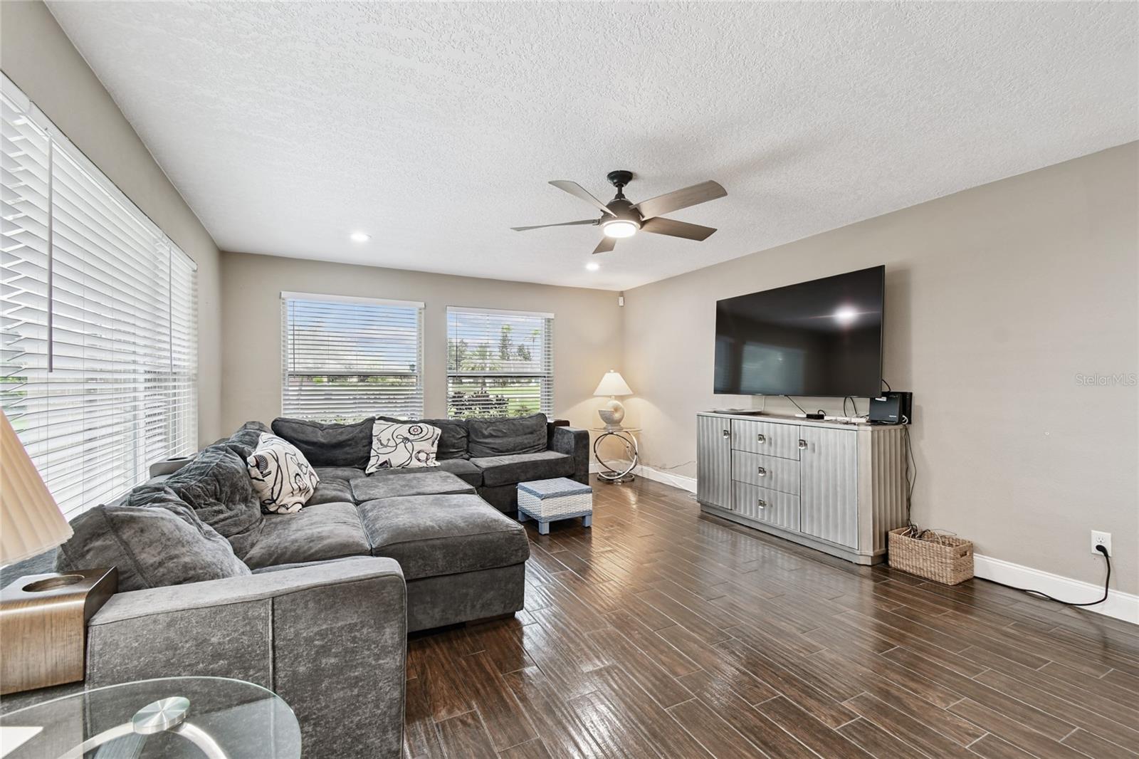 BELLEAIR GROVE 1ST ADD - Residential