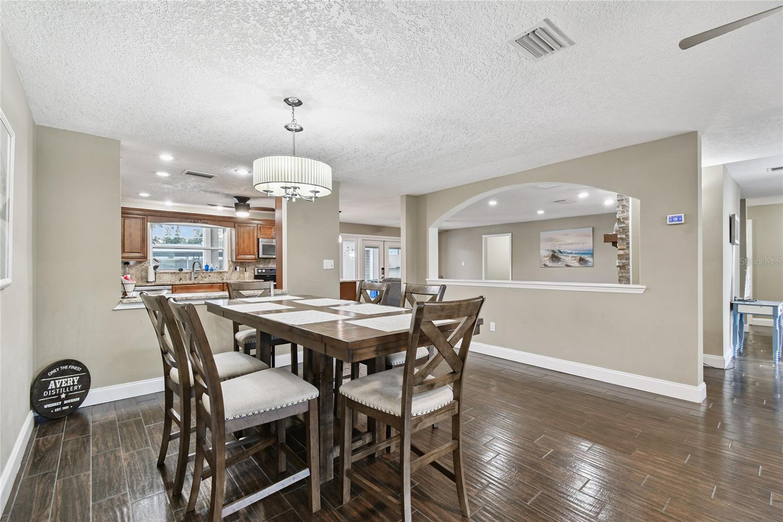 BELLEAIR GROVE 1ST ADD - Residential