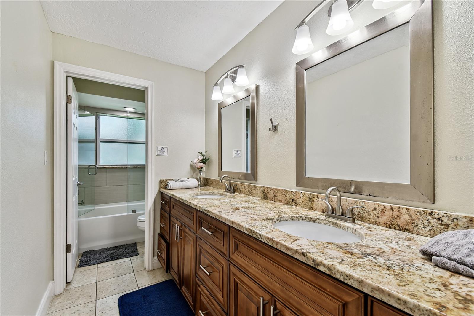 BELLEAIR GROVE 1ST ADD - Residential