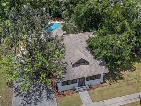 Photo of 214 E 18th Street, Sanford, FL 32771 (MLS # O6334069)