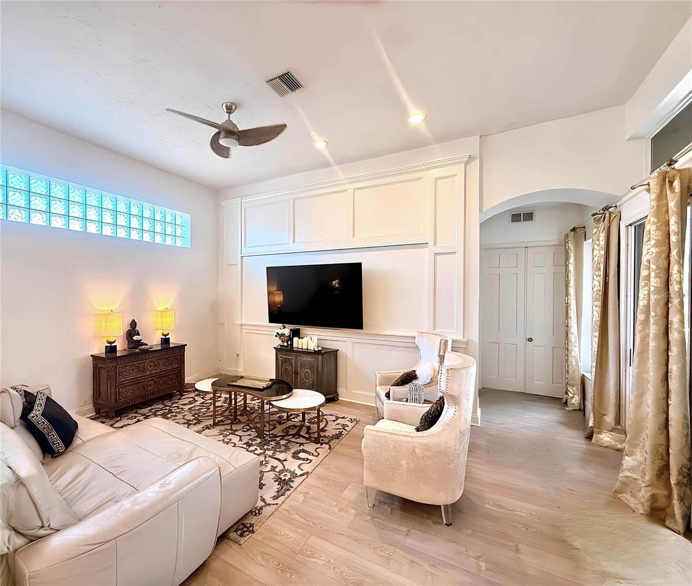 VENICE GOLF & COUNTRY CLUB - Residential