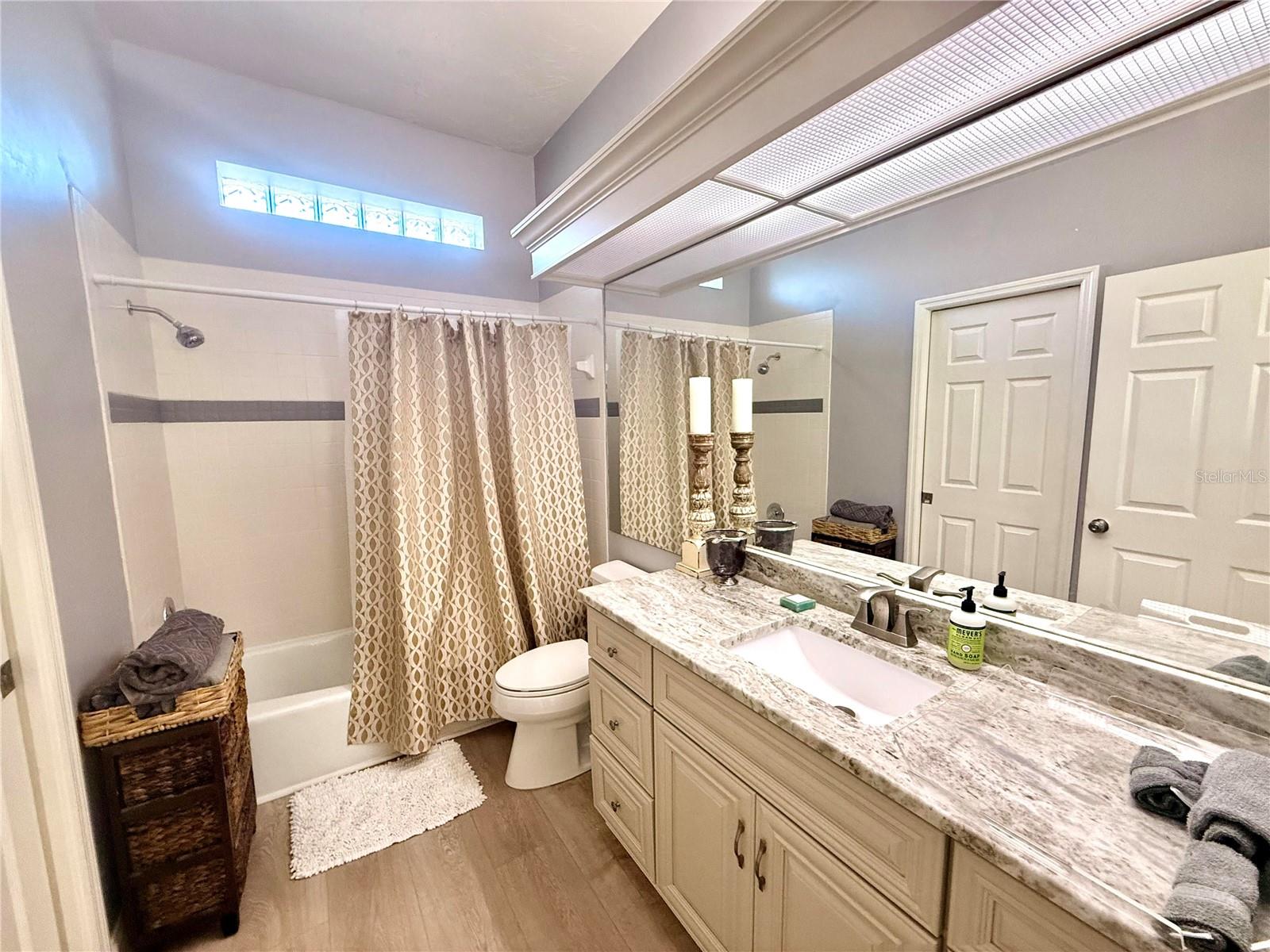 VENICE GOLF & COUNTRY CLUB - Residential