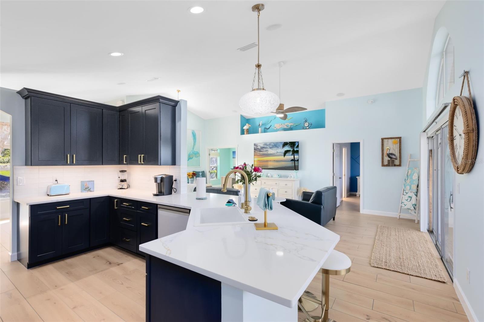 HILLCREST HOMES LAKE DAVENPORT PH 01 - Residential