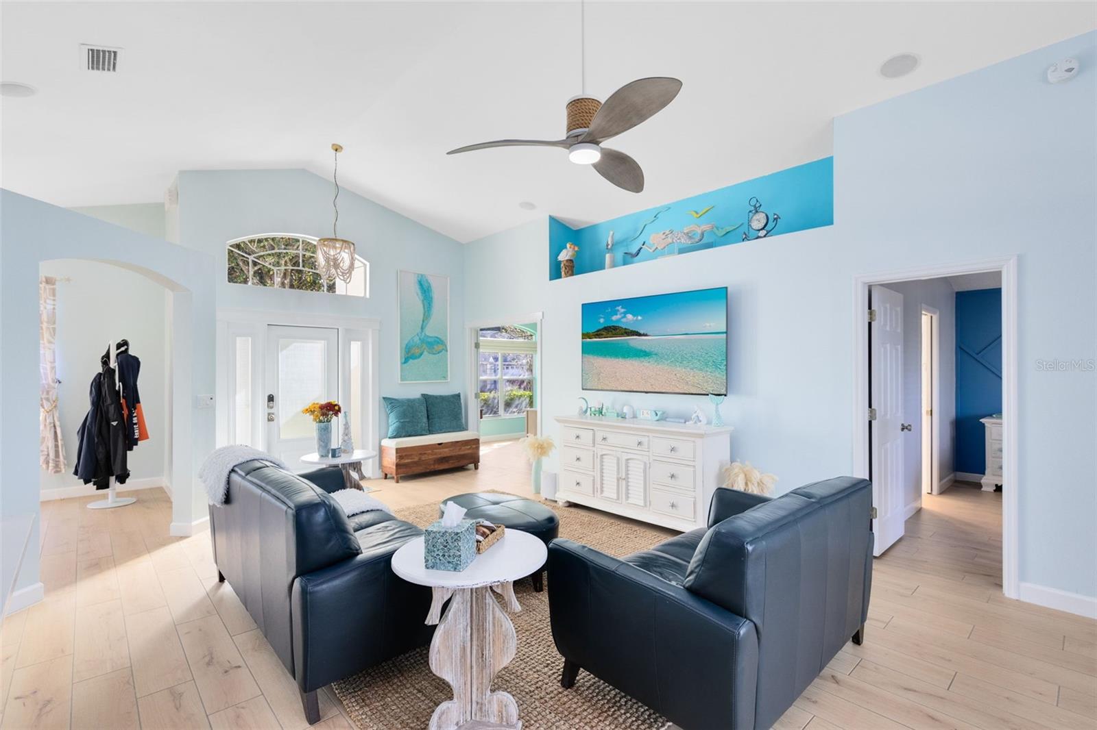 HILLCREST HOMES LAKE DAVENPORT PH 01 - Residential