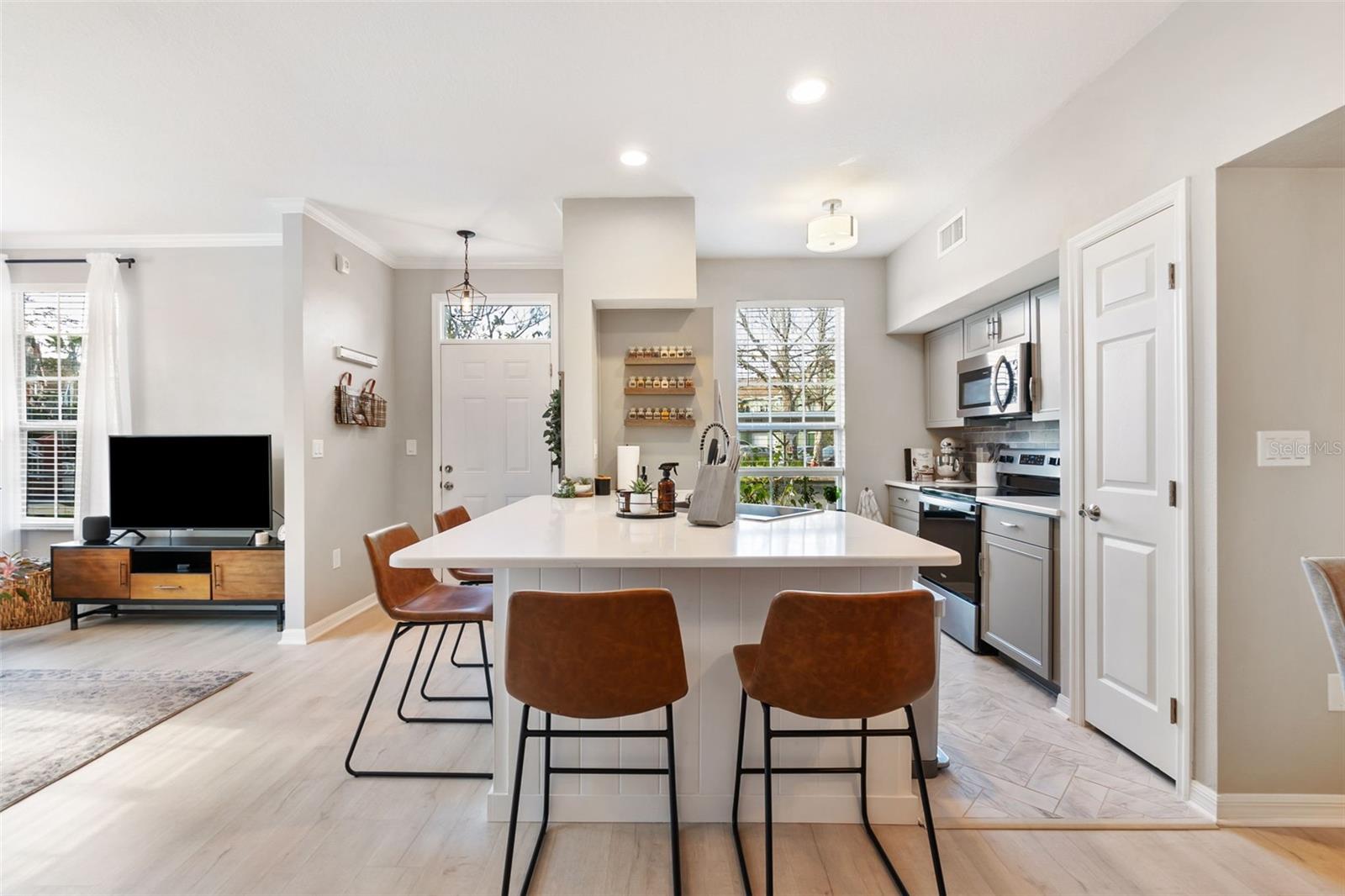 10412 WHITE LAKE COURT