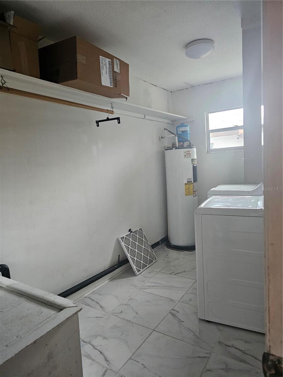 WINSOR MANOR 1ST ADD - Residential