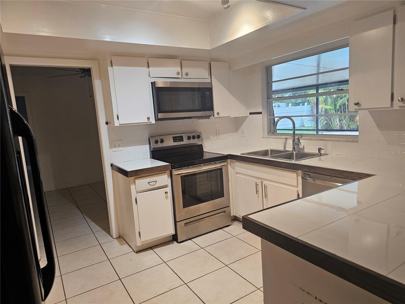 WINSOR MANOR 1ST ADD - Residential