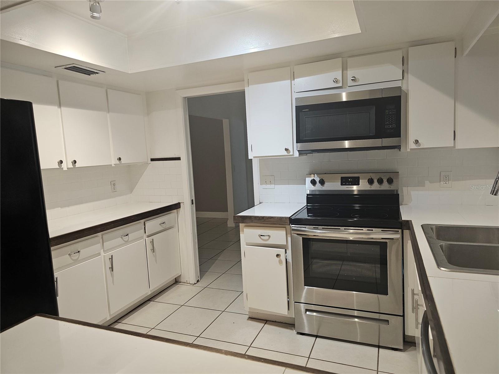 WINSOR MANOR 1ST ADD - Residential