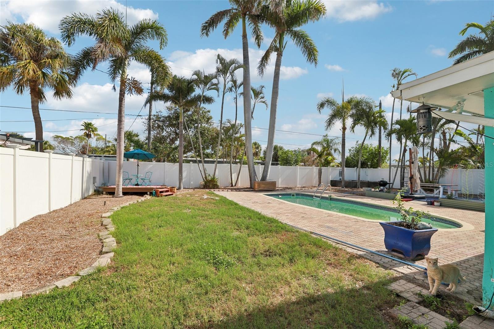 PASADENA ISLE - Residential