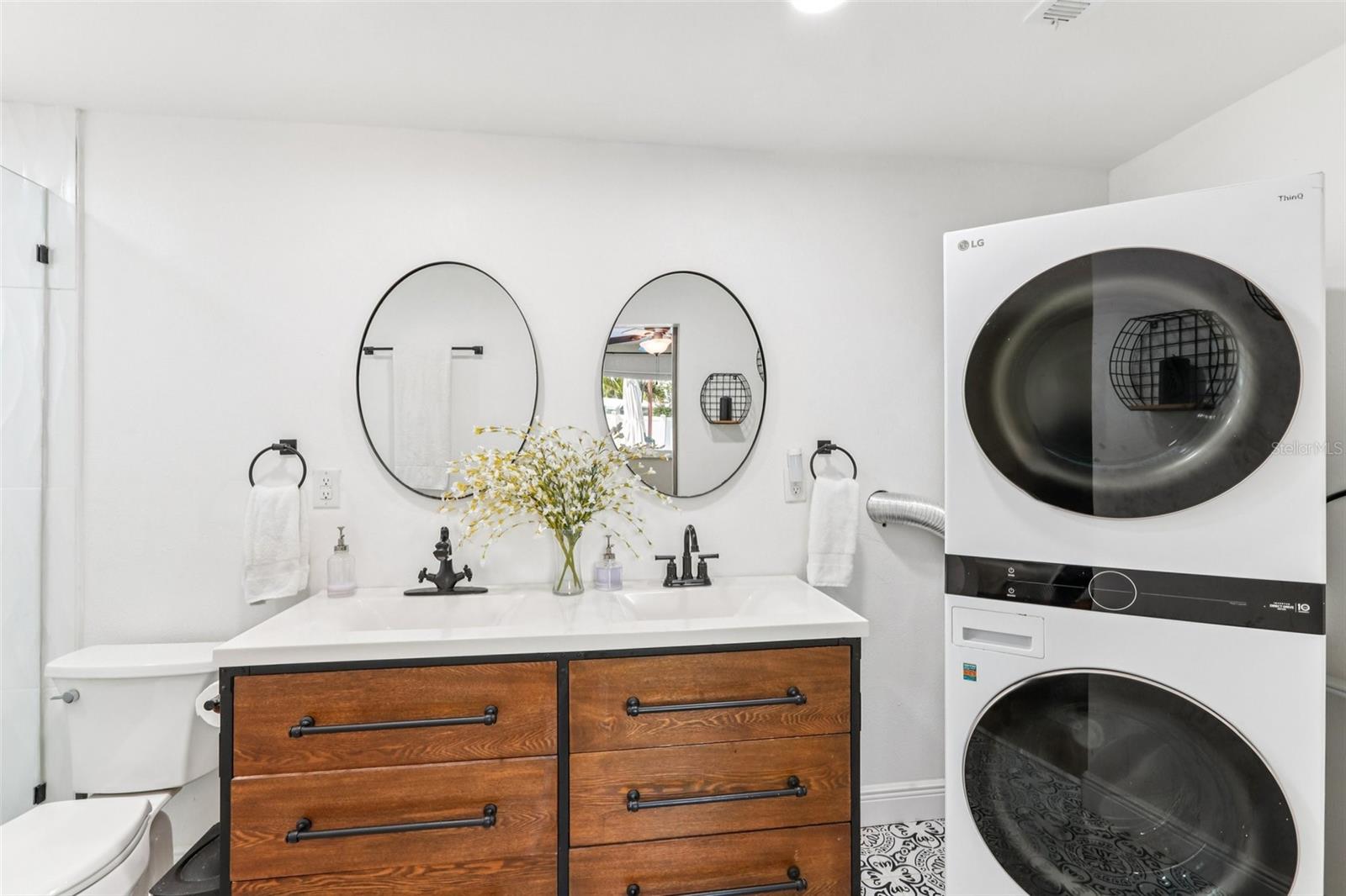 PASADENA ISLE - Residential