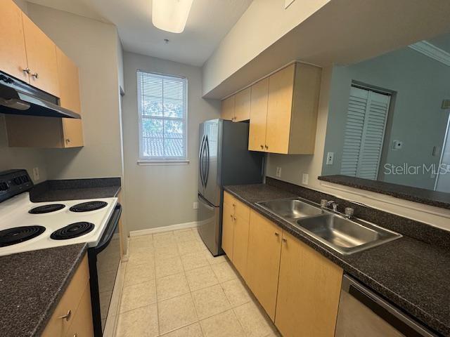 SIENA AT CELEBRATION CONDO B - Residential Lease