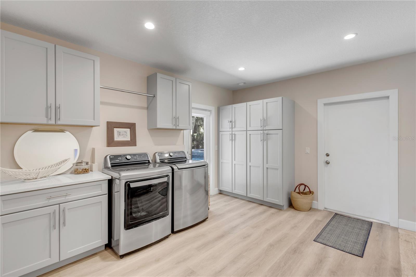 PEARL LAKE ESTATES 1 - Residential