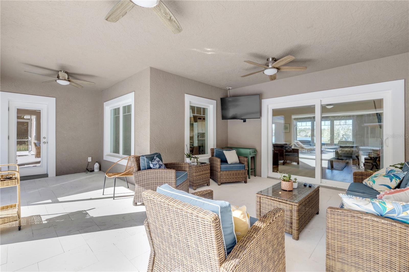 PEARL LAKE ESTATES 1 - Residential