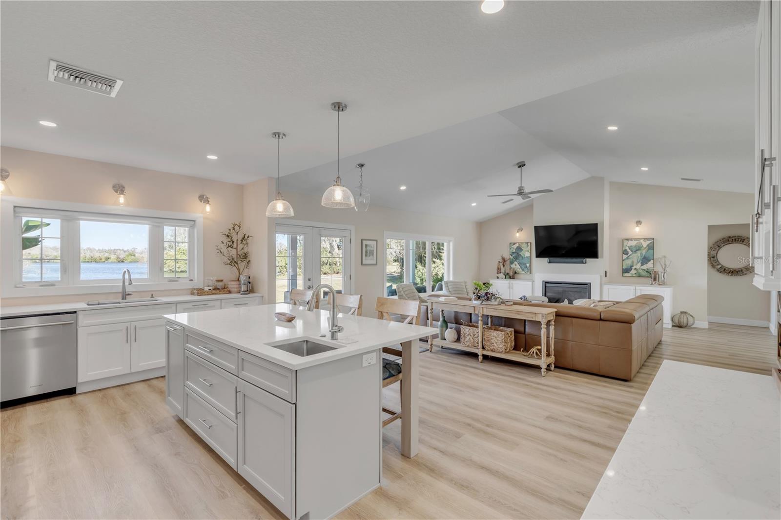 2760 PEARL LAKE TRAIL