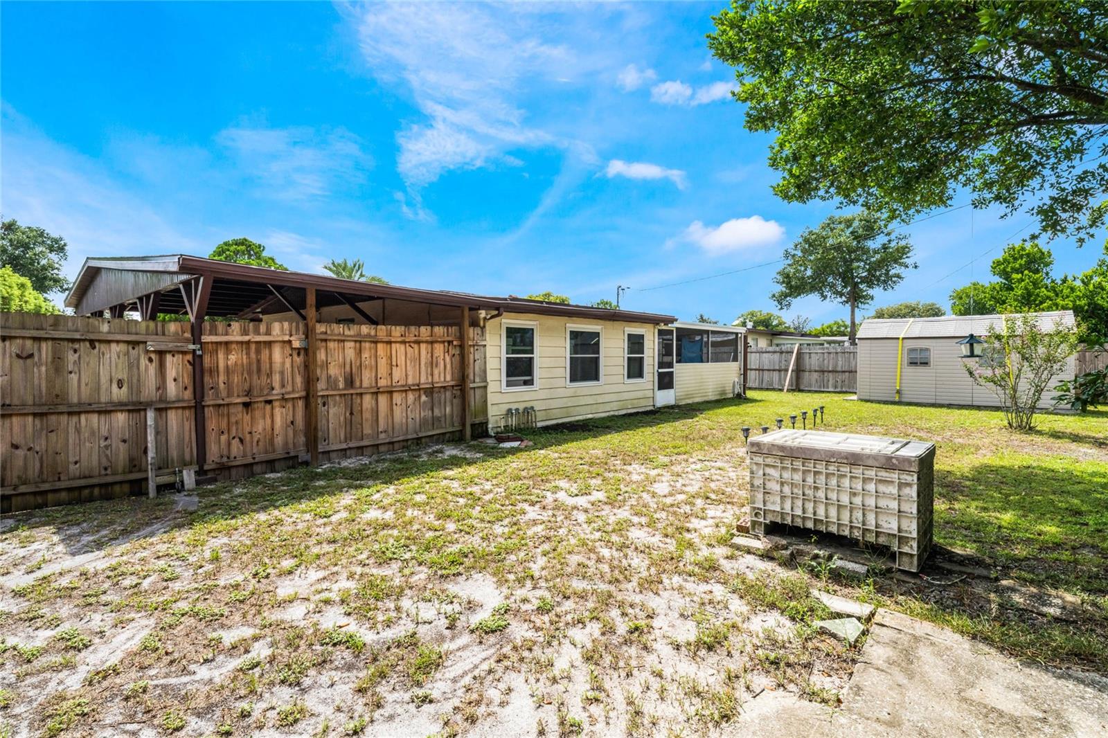 DELTONA LAKES UNIT 24 - Residential