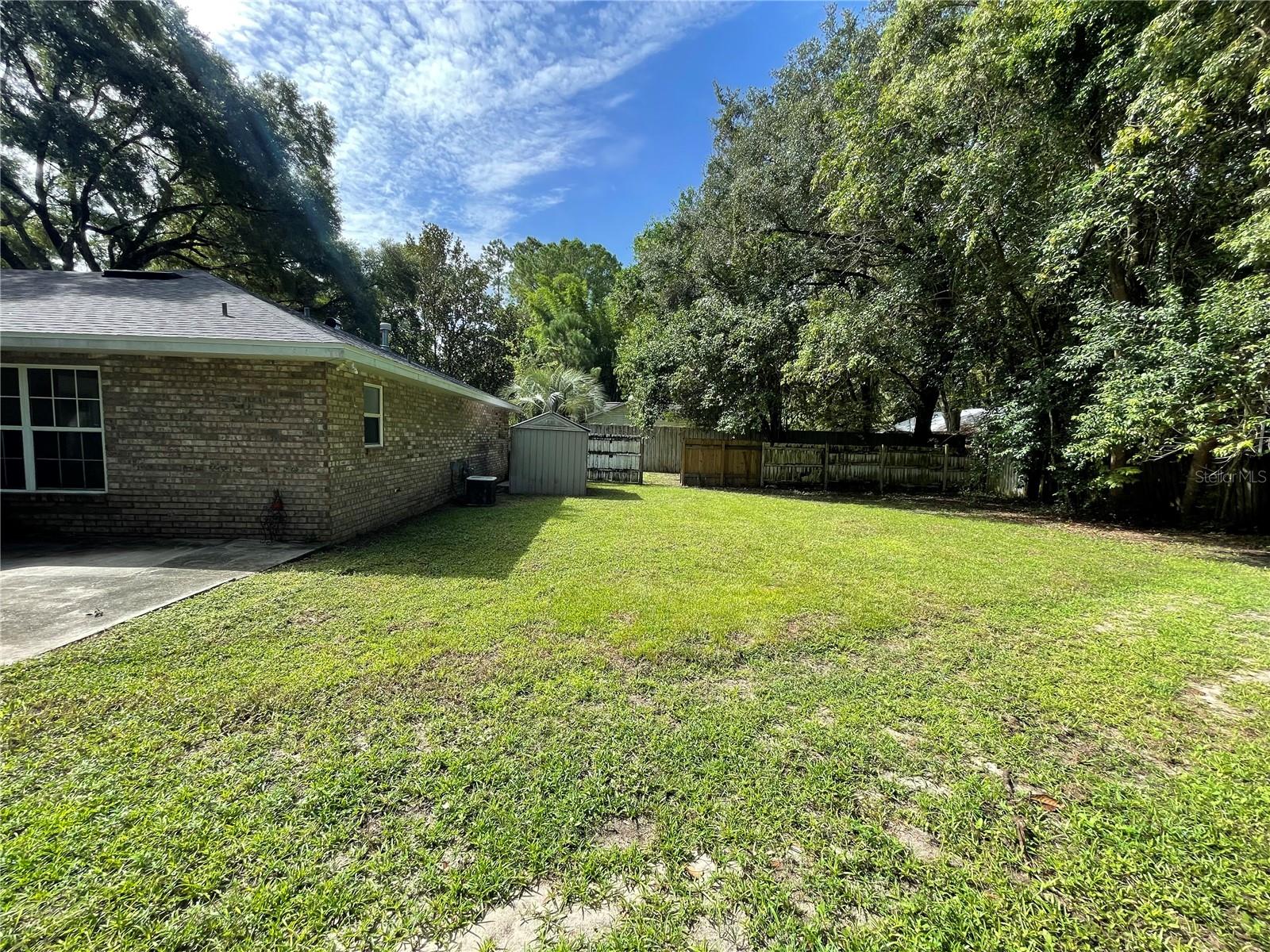 CENTRAL PARK - Residential Lease