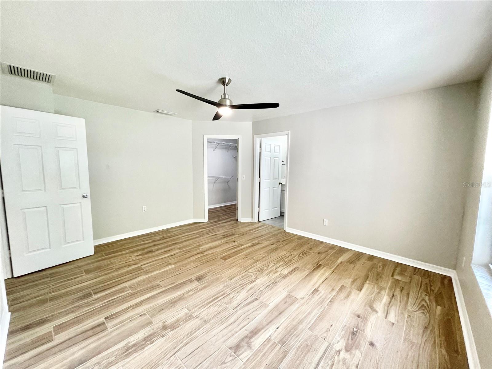 CENTRAL PARK - Residential Lease