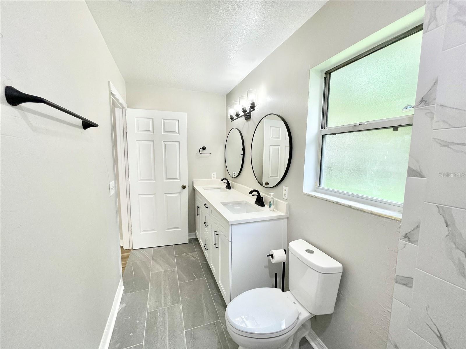 CENTRAL PARK - Residential Lease