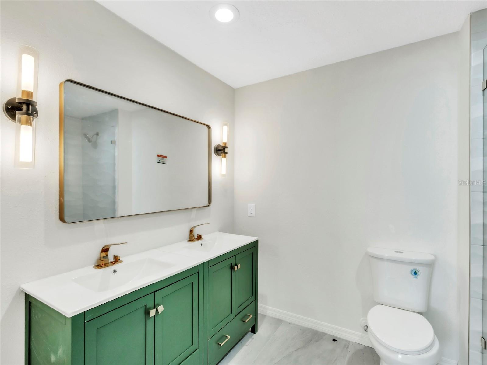 SHORE ACRES BUTTERFLY LAKE REP - Residential Lease