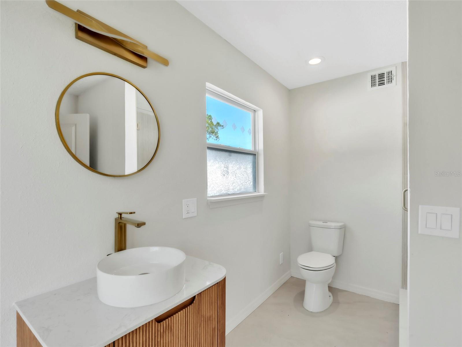 SHORE ACRES BUTTERFLY LAKE REP - Residential Lease