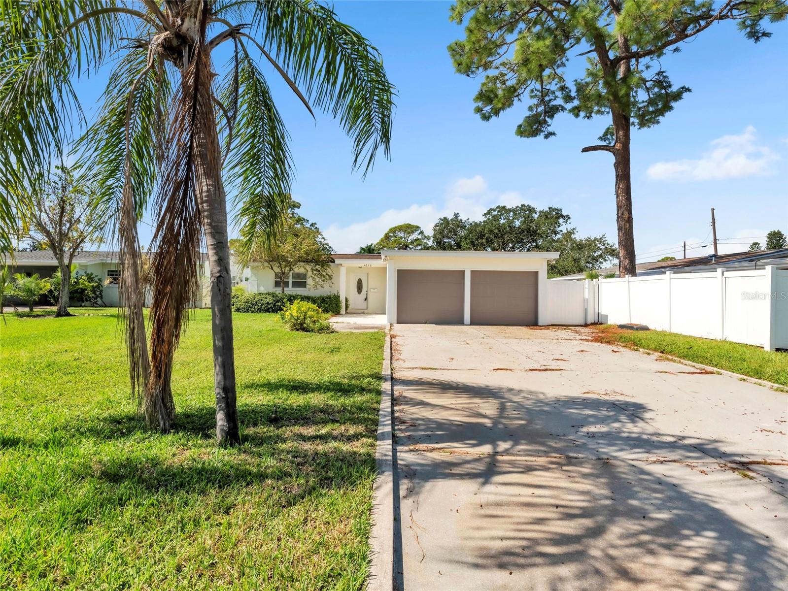 SHORE ACRES BUTTERFLY LAKE REP - Residential Lease