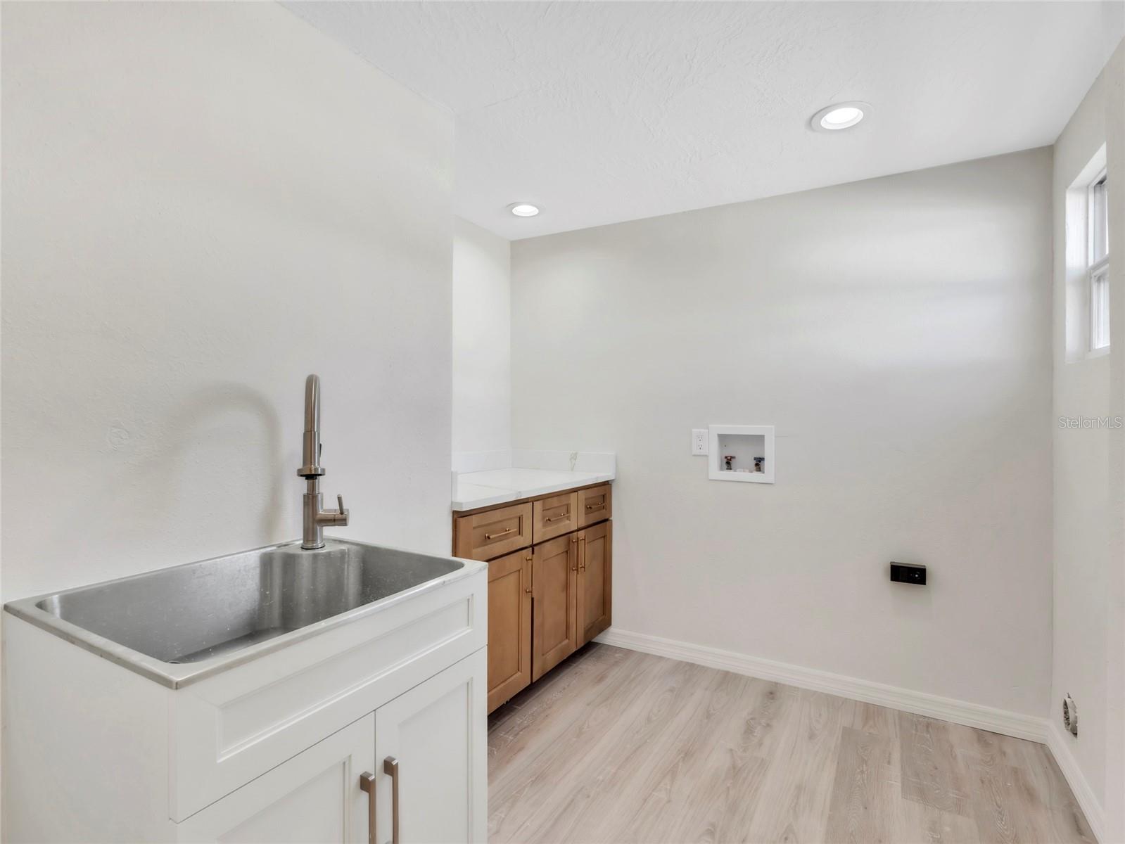 SHORE ACRES BUTTERFLY LAKE REP - Residential Lease