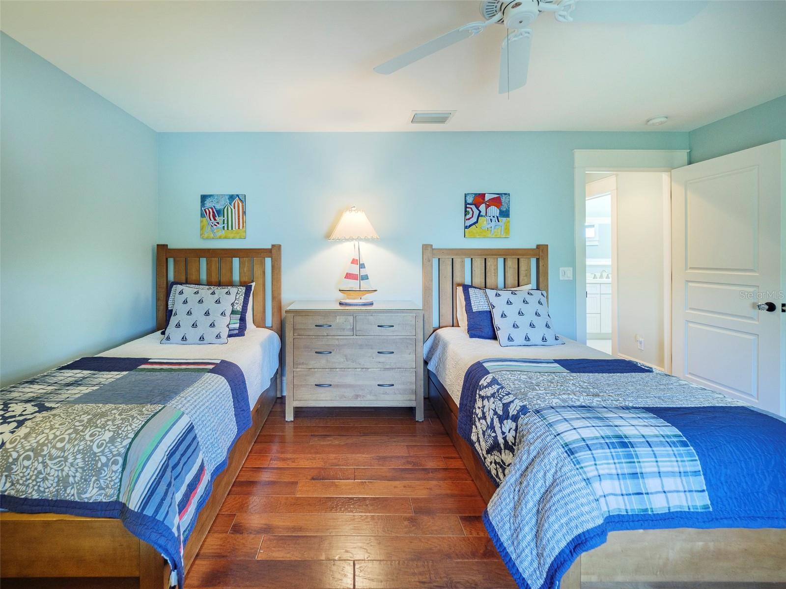 ANNA MARIA BEACH - Residential